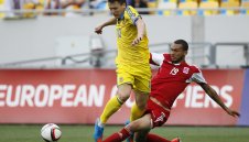 Коноплянка сигурен за Тотнъм