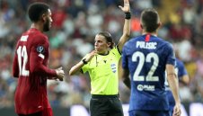 Случва се: За първи път жена свири в Шампионската лига