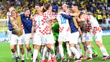 Ивана обеща да остане без дрехи при титла на Хърватия + СНИМКИ