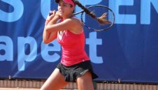 Само Томова оцеля в Мелбърн