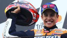 Маркес изкопчи нова победа с изпреварване в края