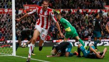 Питър Крауч попадна в рекордите на Гинес 