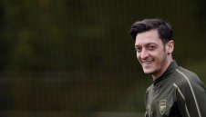 Непукистът Йозил: Нямаме трофеи, но всичко е точно