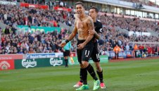 Фирмино и Коутиньо дърпат Ливърпул към Топ 4 + ВИДЕО