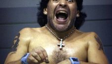 Мадуро иска Марадона да оглави ФИФА