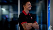 ОФИЦИАЛНО: Ибра остава в Милан 