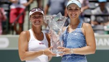 Мартина Хингис триумфира в Маями