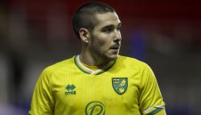 Астън Вила се пребори с Арсенал за играч №1 в Чемпиъншип