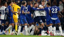 Челси надви Тотнъм след здрав екшън в Западен Лондон