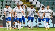 Задава ли се трус? Босът на кандидат за Първа лига готов да се оттегли