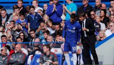 Челси няма да форсира с Азар