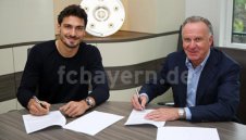 ОФИЦИАЛНО: Байерн подписа с Матс Хумелс