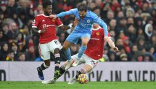 Без шанс за Юнайтед! И Сити превзе "Олд Трафорд" с 2:0