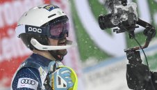 Коронавирус спъна Алберт Попов за големи състезания