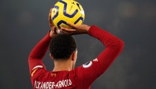 Тайната на успеха: Треньор по тъчове преобрази Ливърпул