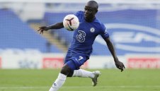 От Челси: Слуховете за Канте са пълни глупости!