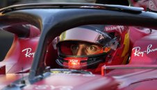 Потвърдиха наказанието на Сайнц от Мелбърн