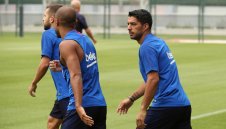 Суарес напуска Барса, отива при Бекъм в САЩ