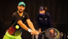 Отличен Мико, класира се за 1/8-финалите