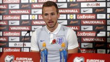 Юнайтед готви "удар в сърцето" по Тотнъм, взима им Кейн