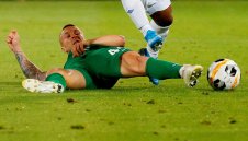 И шампионът на САЩ души около Горалски