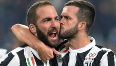 Тъга за "старата госпожа", Пянич с емоционално обръщение към Игуаин