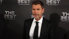 Легендарен футболист става шеф на любопитен клуб