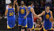 Къри и Дюрант започват да наказват