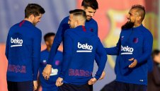 Барса загуби универсален боец за месец