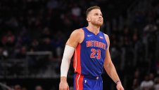 Оперираха звезда от НБА