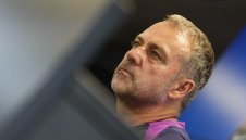 Барса се разделя с нарочен за наследник на Меси