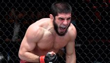 Жега в Австралия! Махачев и Волкановски застанаха рамо до рамо + СНИМКА