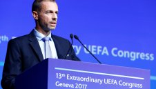 УЕФА ще заседава в началото на новата година