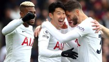 Тотнъм прегази Вила, Сон наниза хеттрик