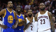 ЛеБрон избра Дюрант и Кайри