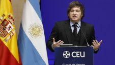 Президентът на Аржентина защити националния отбор 