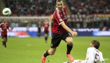 Милан обърна Рома с два гола на Ибра