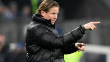 Хамбургер изгони треньора