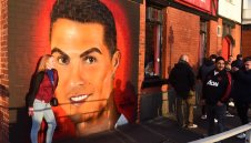 Ман Юнайтед трябва да се отърве от Роналдо