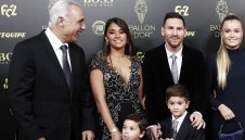 Стоичков: Ще защитавам Меси до смърт!