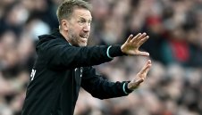 Пакета получи комплименти от боса на "чуковете"