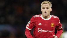 Карамелите взеха Ван де Беек, на път са да привлекат и Деле Али