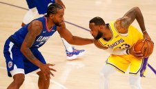 Клипърс удари Лейкърс на старта на НБА