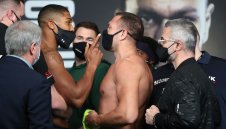 Наплашен ли е? Джошуа бягал 10 пъти от битката с Кобрата + ДОКУМЕНТ