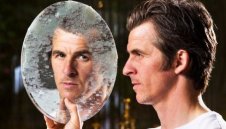 Ще хвърчат глави: Джоуи Бартън става мениджър