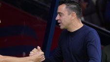 Гняв! Бесният Лапорта държи Шави в шах заради коментари