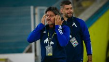 Синя легенда отсече: Абсурдно вайкане, Костов се хвърли на амбразурата!