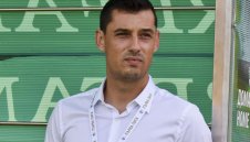 ОФИЦИАЛНО: Томаш поема Берое