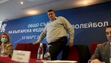 Страшен скандал взривява волейбола ни