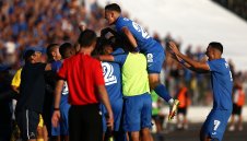 Победата на Левски над ПАОК е солидна, но и опасна